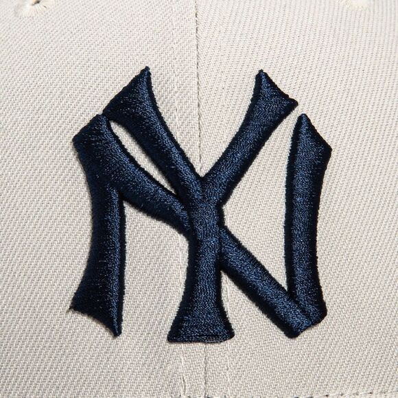 New Era Yankees fitted World Series 1996 fitted cap size‎ 7 1/8 off-white NWT - Picture 3 of 7